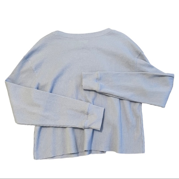 MTV Graphic Cropped Waffle Knit Thermal Top Size M - Picture 2 of 4